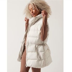 Athleta cascade down vest size S